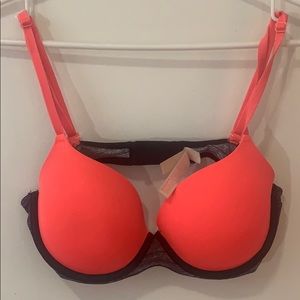 Pink victoria secret bra